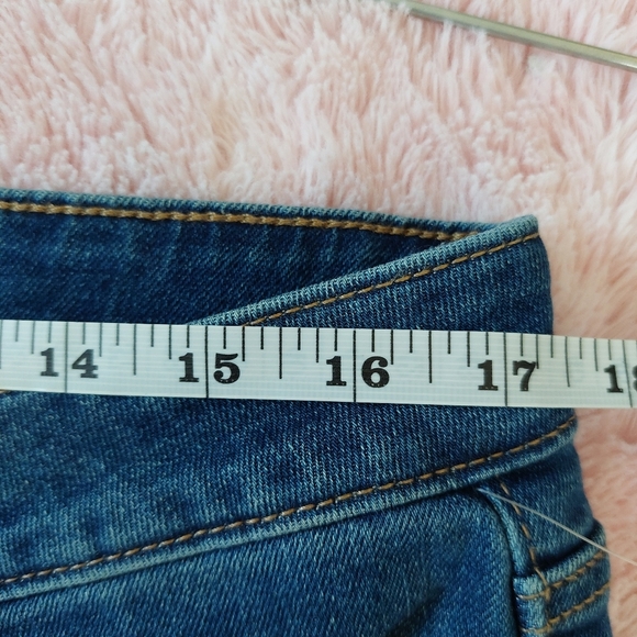 Old Navy Mid Rise Kicker Bootcut Jeans Size 14 Tall NWT - Picture 6 of 11